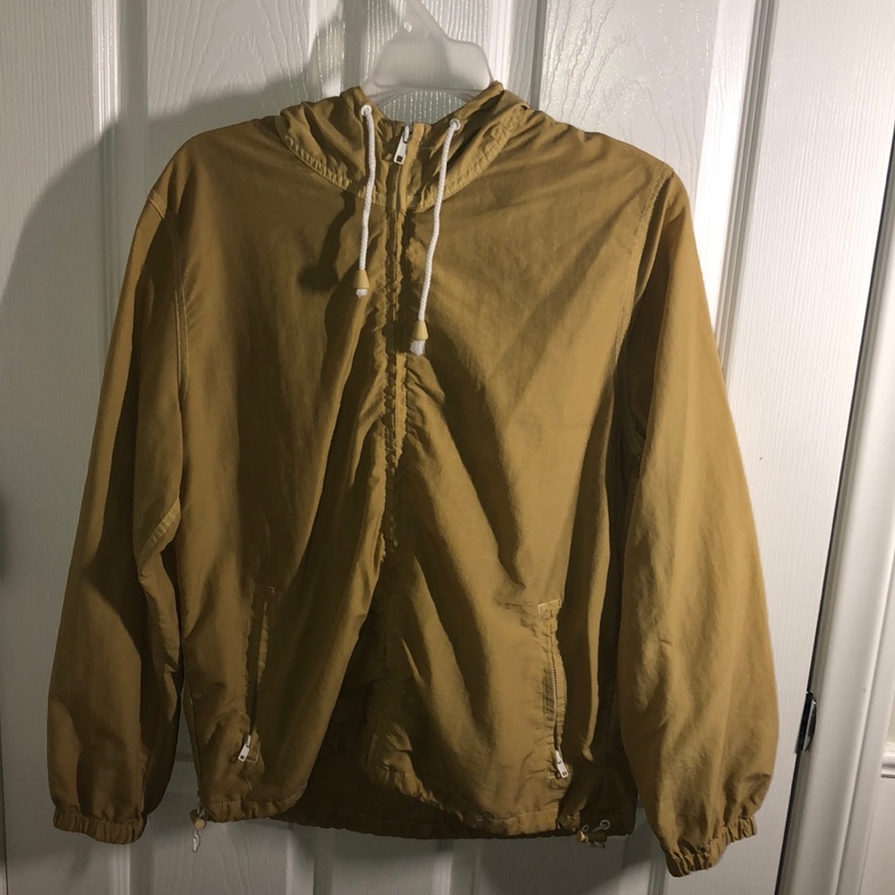 Dri-fit zip down sweater with zipper pockets